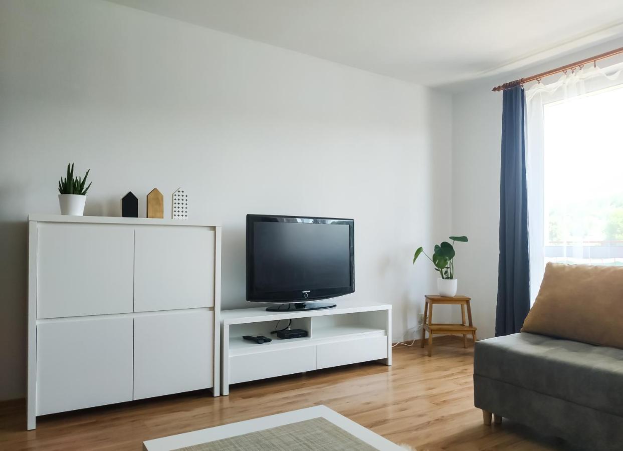 Uroczy Apartament Pod Skarpa Wadowice Exterior photo