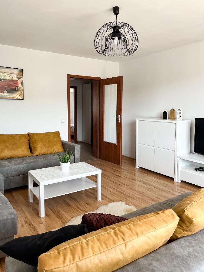Uroczy Apartament Pod Skarpa Wadowice Exterior photo